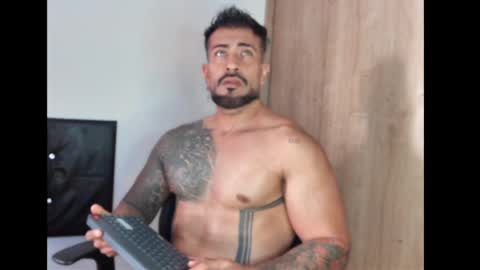 Snapshot of kaleth_price chatting on March 6, 2025, 3:45 pm Kaleth Price online show from March 6, 2025, 3:45 pm