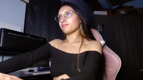 Snapshot of kalia_09 chatting on October 3, 2025, 5:59 am kalia online show from October 3, 2025, 5:59 am