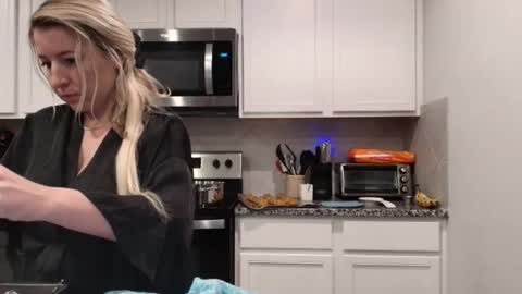 Kaliii jones online show from November 28, 2025, 2:58 am