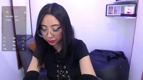 Snapshot of kalilowe_ chatting on November 15, 2025, 4:03 pm Kali online show from November 15, 2025, 4:03 pm