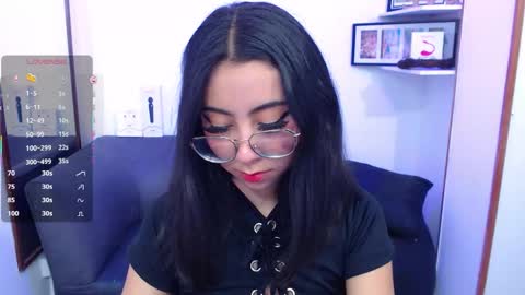 Snapshot of kalilowe_ chatting on December 3, 2025, 5:33 pm Kali online show from December 3, 2025, 5:33 pm