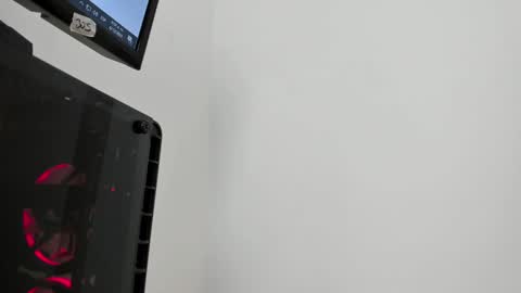 Snapshot of kalimonroee chatting on December 6, 2024, 11:33 am KaliMonroe online show from December 6, 2024, 11:33 am