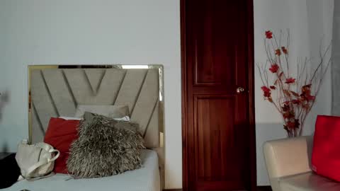 Snapshot of kalimonroee chatting on December 20, 2024, 11:43 am KaliMonroe online show from December 20, 2024, 11:43 am