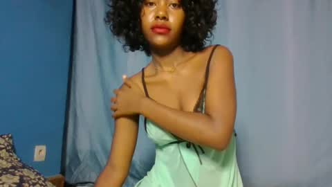 Snapshot of kalo19740341 chatting on February 25, 2026, 12:15 pm kalo Marie2026 online show from February 25, 2026, 12:15 pm