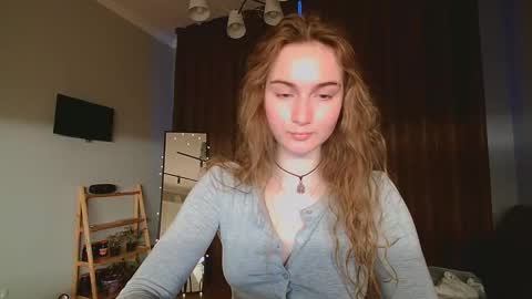 Snapshot of kalorine chatting on March 3, 2026, 1:39 pm Mellikyy online show from March 3, 2026, 1:39 pm