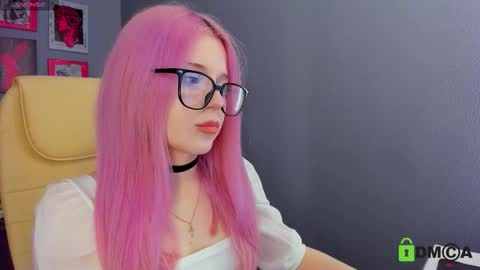 Camilla online show from March 8, 2026, 3:16 pm