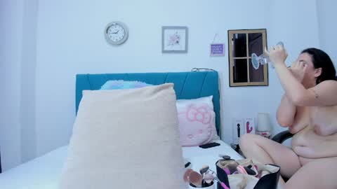 Kamilalopez online show from April 5, 2026, 8:39 pm