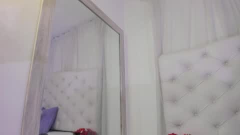    online show from September 24, 2025, 12:08 pm