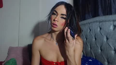 CAMILA SANTAMARIA online show from July 15, 2026, 11:10 pm