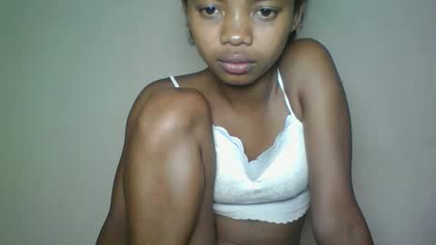 Snapshot of kamillah69 chatting on February 21, 2026, 1:06 am kamillah69 online show from February 21, 2026, 1:06 am