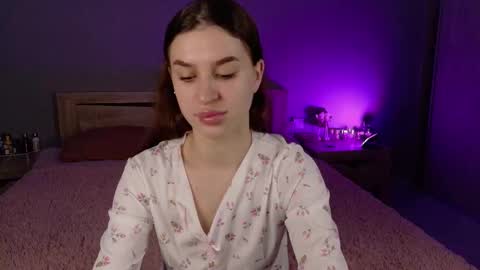 kamillasvon online show from March 24, 2026, 3:28 pm