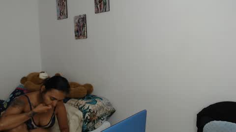 Snapshot of kammy_cami chatting on September 11, 2025, 9:37 pm kammy   y   camila online show from September 11, 2025, 9:37 pm