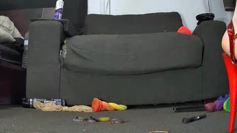 Kandy Dreams online show from November 14, 2025, 3:33 pm