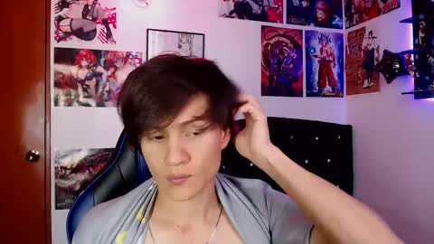 andres online show from March 12, 2025, 9:03 pm