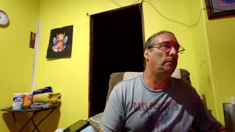 Snapshot of kansasfarmer1 chatting on October 19, 2025, 12:55 am kansasfarmer1 online show from October 19, 2025, 12:55 am