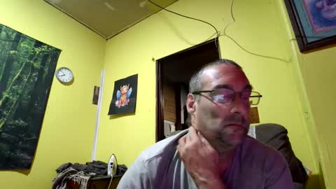 Snapshot of kansasfarmer1 chatting on December 18, 2025, 1:50 pm kansasfarmer1 online show from December 18, 2025, 1:50 pm