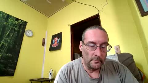 Snapshot of kansasfarmer1 chatting on December 19, 2025, 3:52 pm kansasfarmer1 online show from December 19, 2025, 3:52 pm