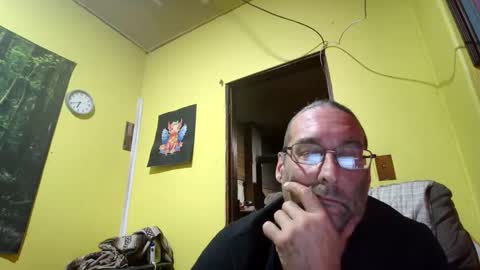 kansasfarmer1 online show from December 21, 2025, 12:40 am