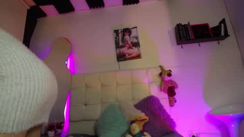 kaoz_33 online show from February 14, 2025, 8:15 pm