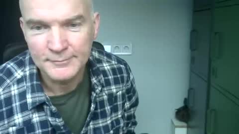 Snapshot of kapitein_rob chatting on December 9, 2024, 12:51 pm Robbie online show from December 9, 2024, 12:51 pm