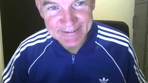 Snapshot of kapitein_rob chatting on December 17, 2025, 6:19 am Robbie online show from December 17, 2025, 6:19 am