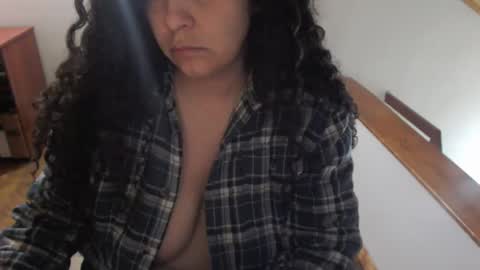 Snapshot of kara__gower chatting on January 28, 2025, 2:32 am kara online show from January 28, 2025, 2:32 am