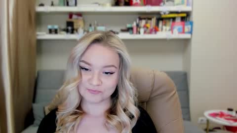 Snapshot of kara_smith_ chatting on January 17, 2026, 11:19 pm Kara. Off from 15th till 24th of December online show from January 17, 2026, 11:19 pm