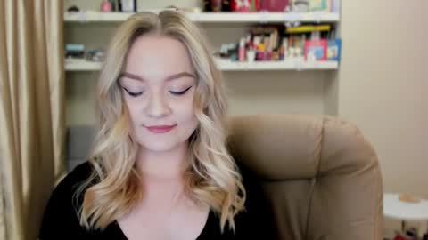 Snapshot of kara_smith_ chatting on February 22, 2026, 12:01 am Kara. Off from 15th till 24th of December online show from February 22, 2026, 12:01 am