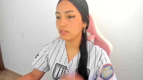 karely_sweet_ online show from May 22, 2026, 3:17 pm