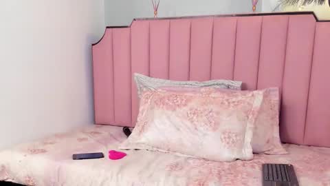 Karen online show from October 13, 2025, 1:33 pm