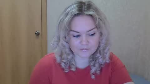 karennelsonx online show from March 15, 2026, 10:21 am