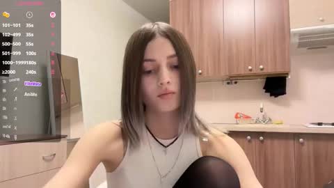 May online show from November 28, 2025, 2:20 pm