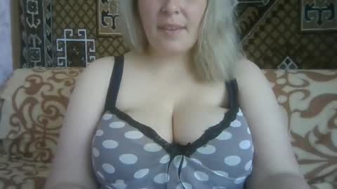 Snapshot of karilina_hi chatting on May 21, 2026, 8:54 am Karilina Hi online show from May 21, 2026, 8:54 am