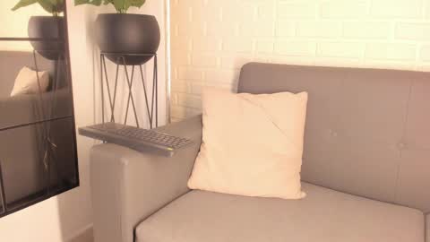 Kari online show from February 18, 2025, 3:21 am