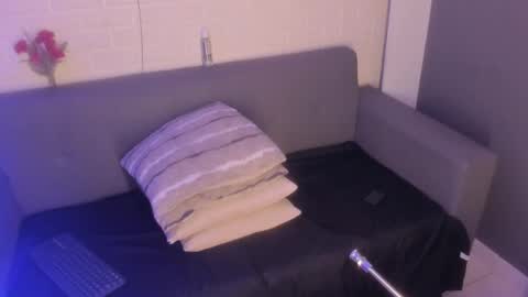 Kari online show from September 12, 2025, 11:21 am