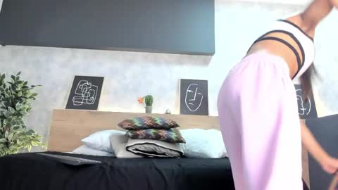 Kari online show from May 14, 2026, 10:44 am