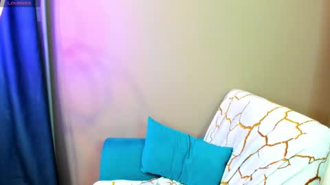 karina online show from December 22, 2025, 2:19 am