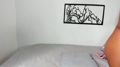 karina_lopez7 online show from October 5, 2025, 2:48 pm