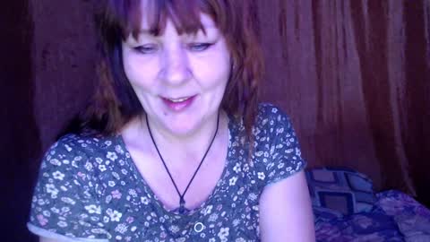 Snapshot of karina_ren chatting on December 9, 2024, 8:33 am Karina online show from December 9, 2024, 8:33 am