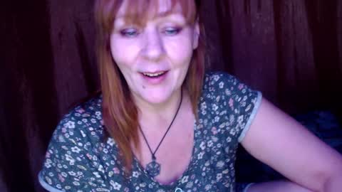 Snapshot of karina_ren chatting on December 21, 2024, 6:55 pm Karina online show from December 21, 2024, 6:55 pm