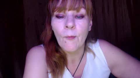 Snapshot of karina_ren chatting on December 22, 2024, 5:23 am Karina online show from December 22, 2024, 5:23 am