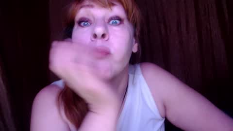 Snapshot of karina_ren chatting on December 23, 2024, 4:12 am Karina online show from December 23, 2024, 4:12 am