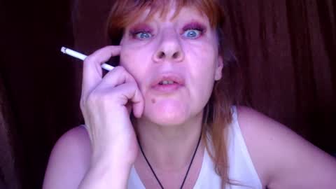 Snapshot of karina_ren chatting on December 24, 2024, 10:55 am Karina online show from December 24, 2024, 10:55 am