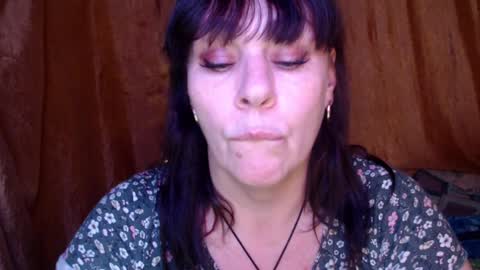 Snapshot of karina_ren chatting on January 21, 2025, 9:24 am Karina online show from January 21, 2025, 9:24 am