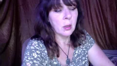 Snapshot of karina_ren chatting on October 16, 2025, 9:54 am Karina online show from October 16, 2025, 9:54 am