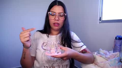 Snapshot of karina_santiago chatting on January 29, 2025, 9:39 pm Karina online show from January 29, 2025, 9:39 pm