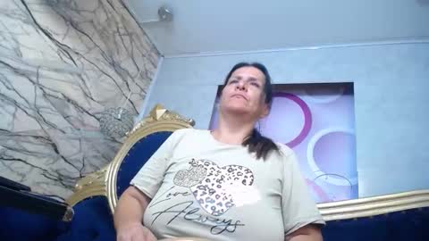 Karito online show from October 31, 2025, 11:11 am