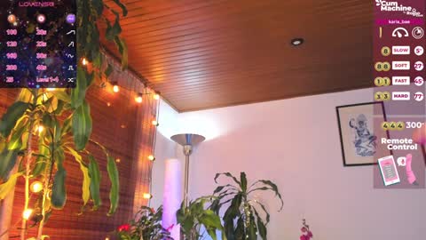 Snapshot of karla_bae chatting on February 3, 2025, 7:18 am Karla online show from February 3, 2025, 7:18 am