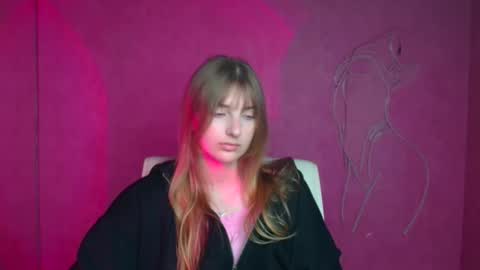 Karla online show from September 16, 2025, 5:08 am