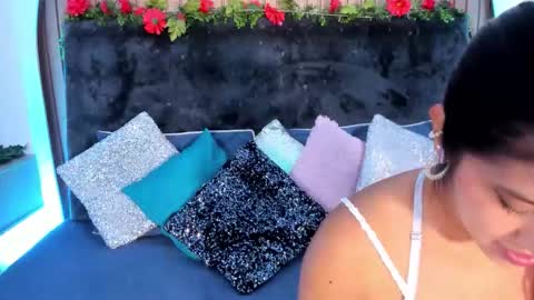 Snapshot of karla_gonzaless chatting on January 8, 2026, 6:43 pm Karla Gonzaless online show from January 8, 2026, 6:43 pm